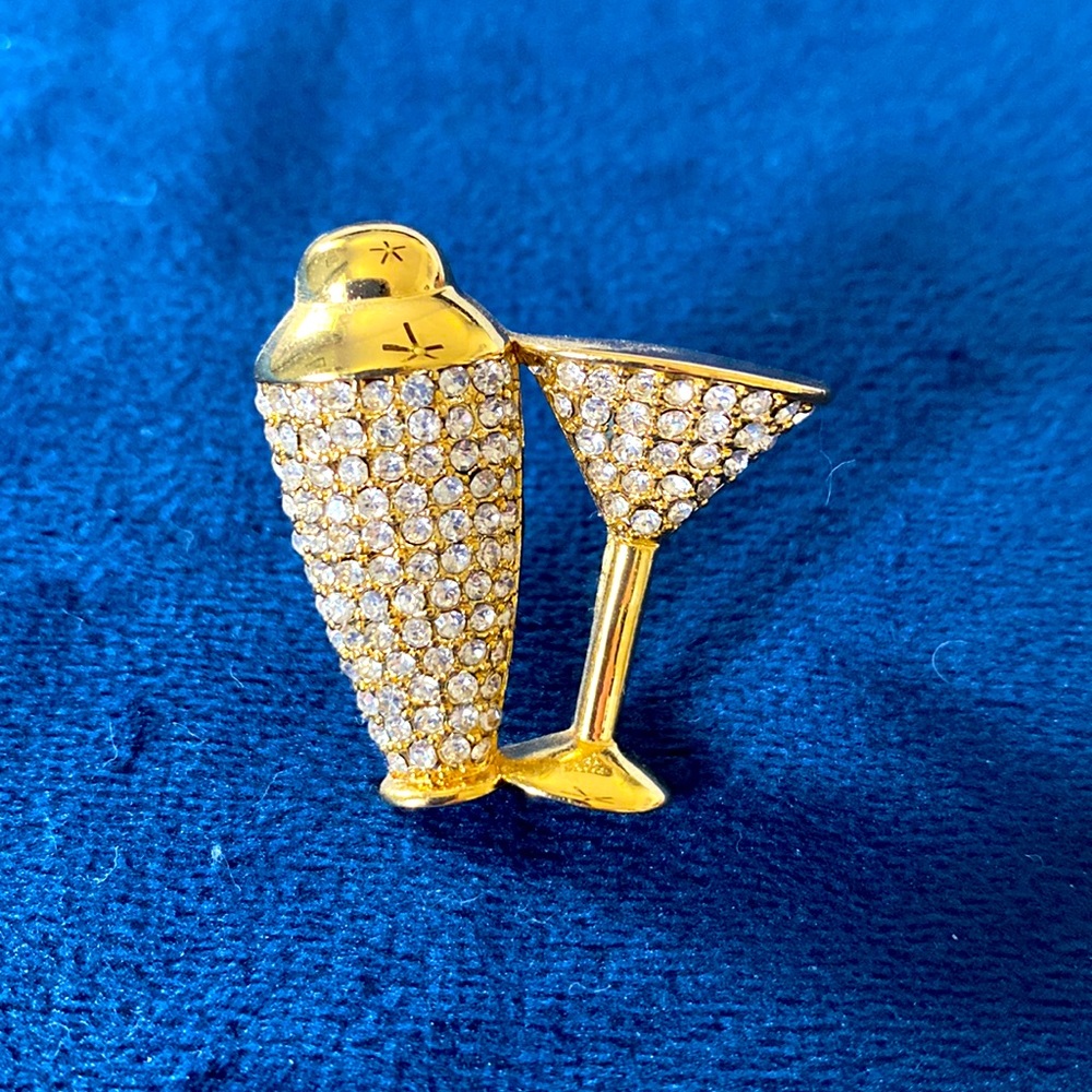 Brand new Martini and Shaker brooch